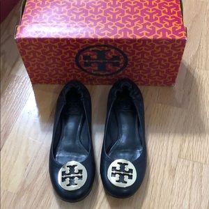Tory Burch Reva Ballet Flat sz5.5 Black/Gold
